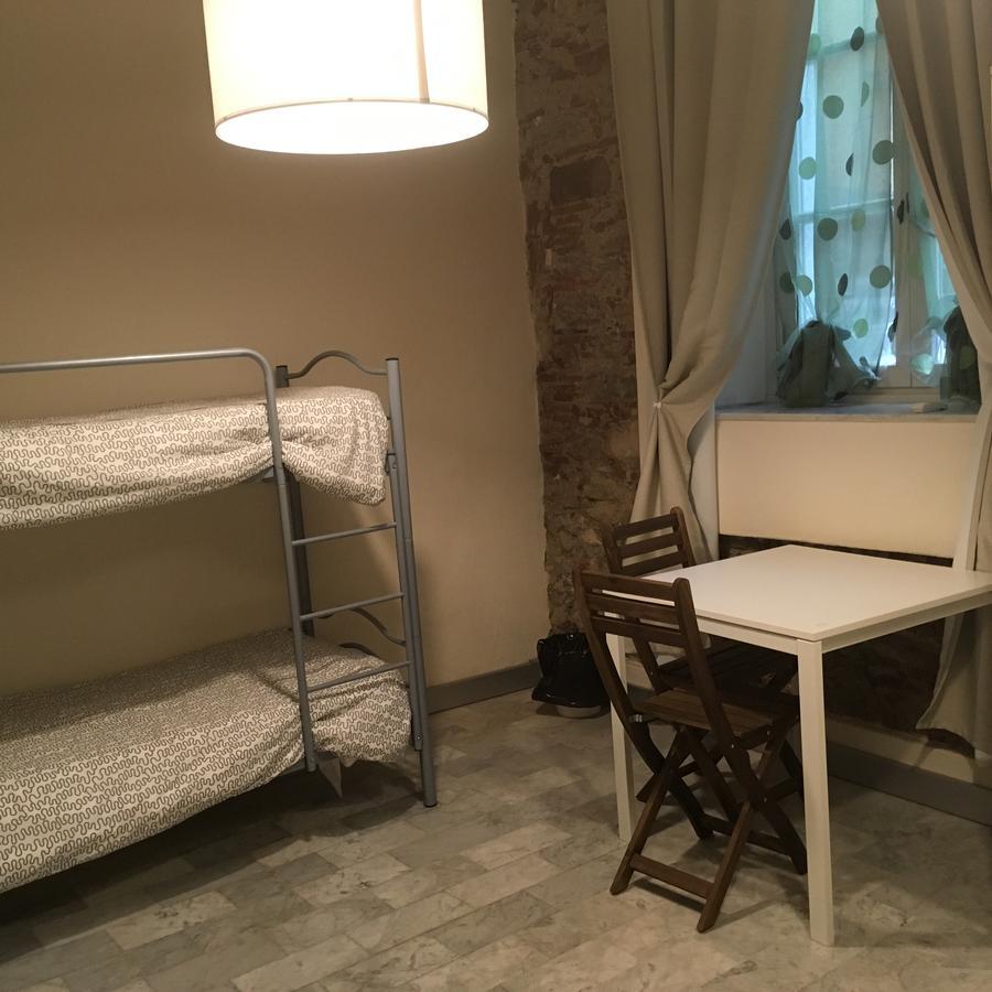 Hostel Palazzo Nizza Massa (Tuscany)