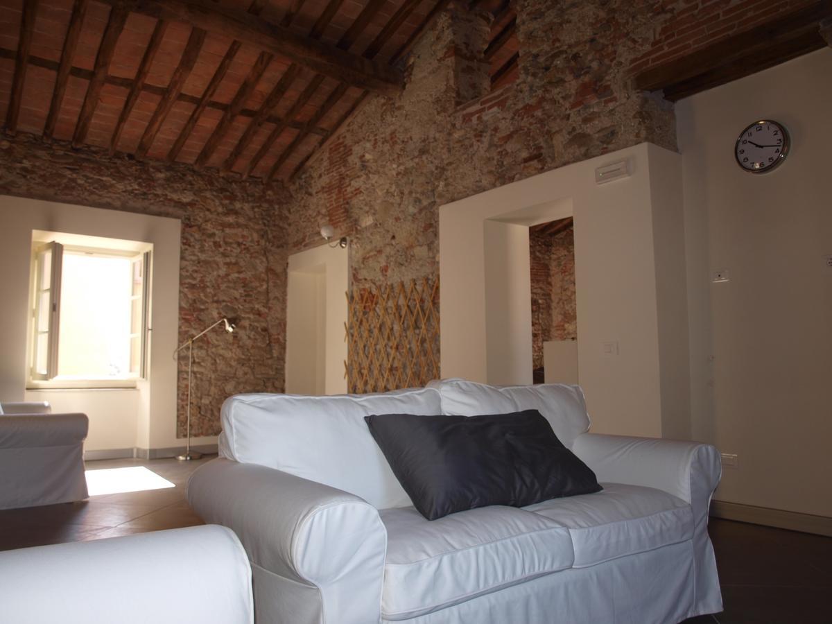 Palazzo Nizza * Massa (Tuscany)